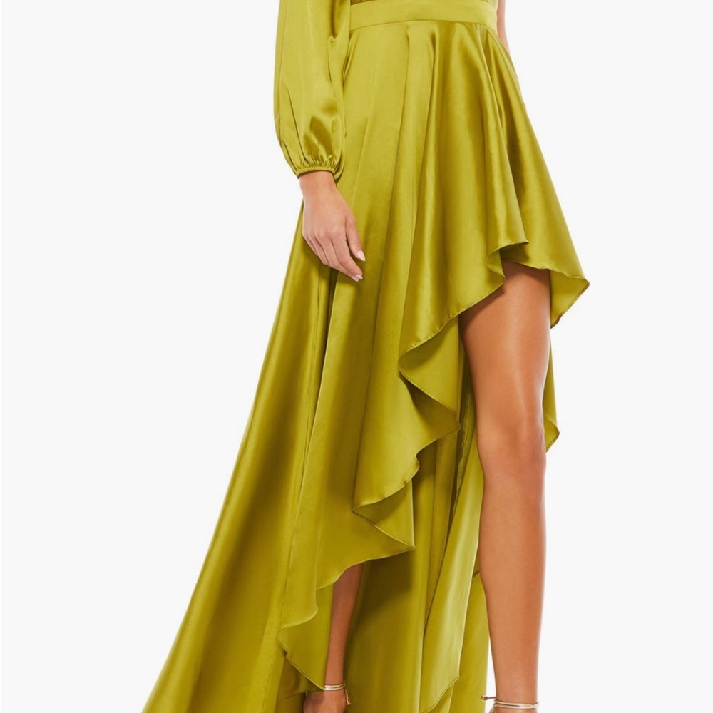 BRAND NEW Mac Duggal  with tags Elegant Chartreuse High-Low Skirt